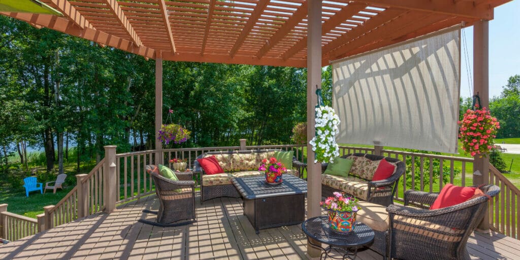 Enchanted Elegance: Unveiling the Allure of Pergolas and Arbors